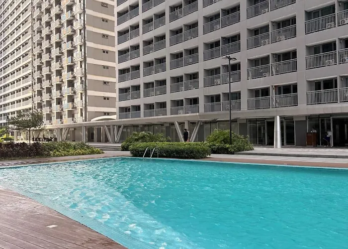 Elevated Retro Near Bgc, Makati, And Ortigas